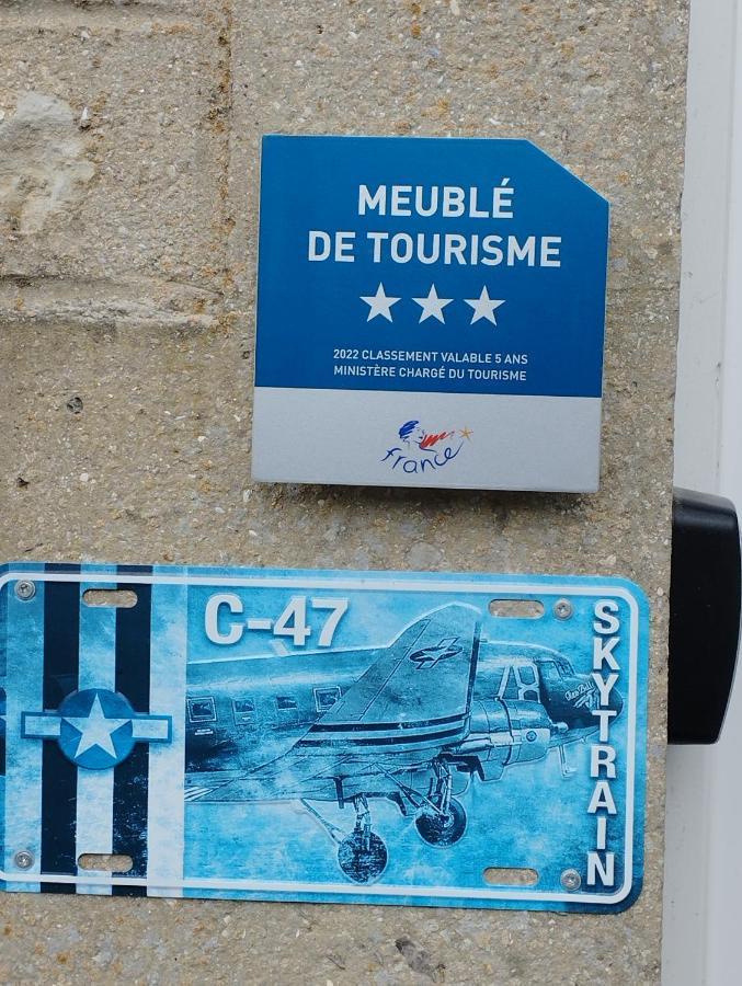 Gite Le C-47 Proche Des Plages Du Debarquement Sainte-Mère-Église エクステリア 写真